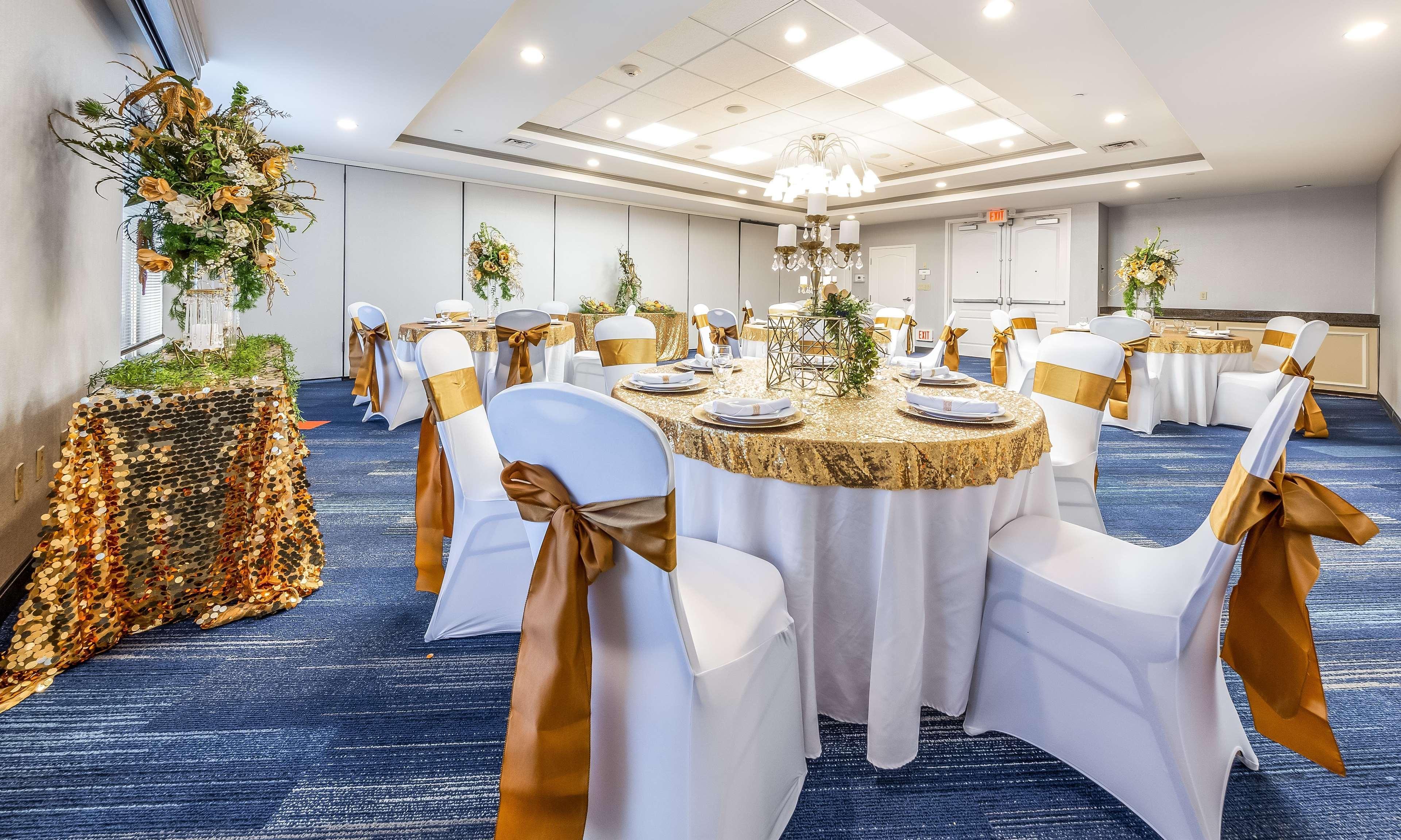 Hilton Garden Inn Beaumont Bagian luar foto
