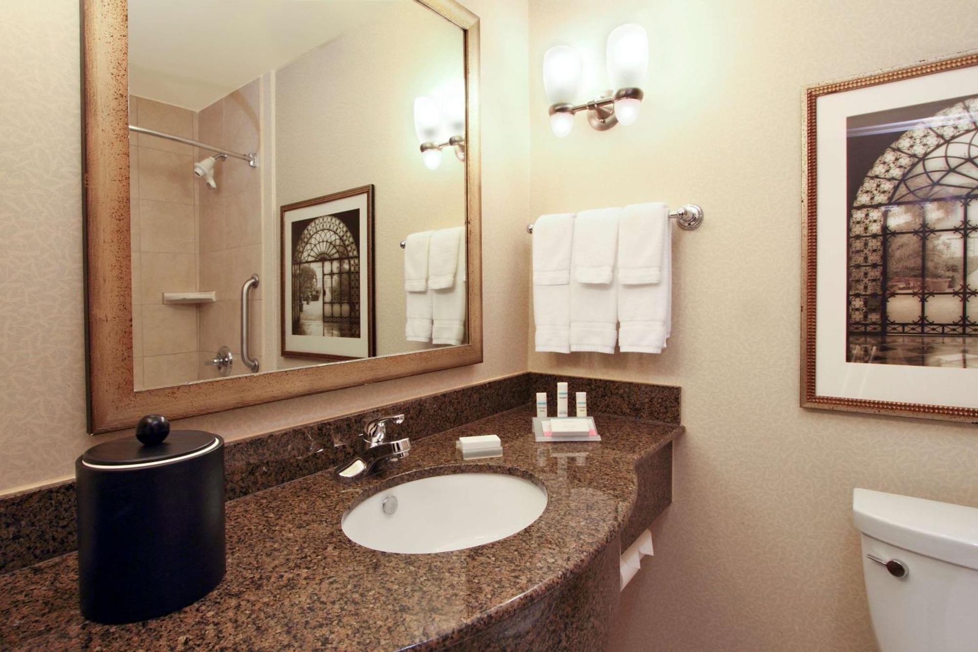 Hilton Garden Inn Beaumont Bagian luar foto