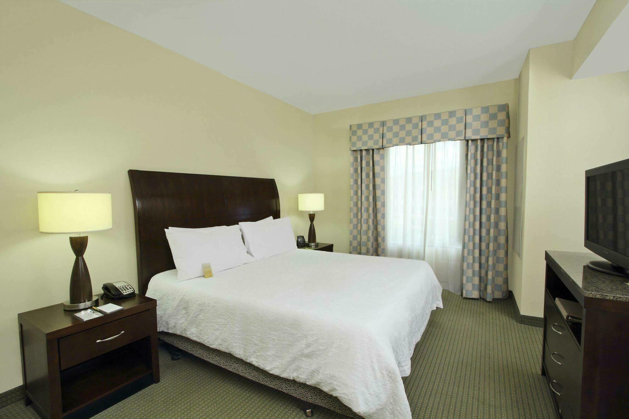Hilton Garden Inn Beaumont Bagian luar foto